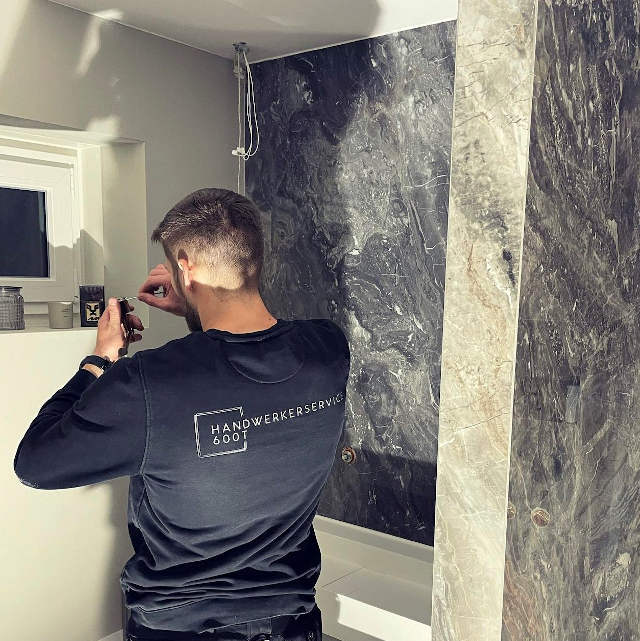 PROFESSIONELLE AUSFÜHRUNG